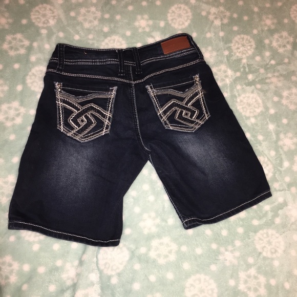 Hydraulic Shorts( Lola Curvy ) - Picture 3 of 4